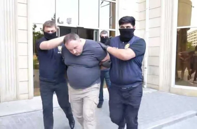 “Sputnik”in redaktoru 3 aylıq ev dustaqlığına buraxılıb FOTO