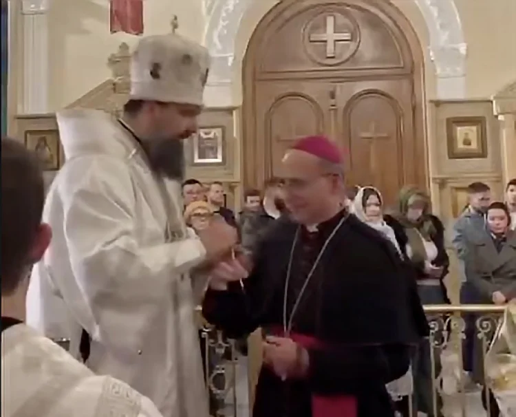 Bakıda Katolik keşiş Pravoslav kilsənin mərasimində