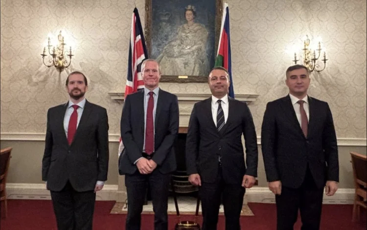 Bakı və London Müdafiə Əməkdaşlıq Planı imzalayıblar