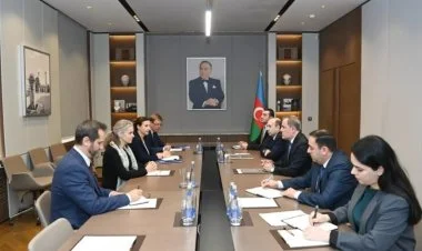 Ceyhun Bayramov Maqdalena Qrononu qəbul edib