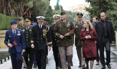 ABŞ hərbçiləri Şəhidlər xiyabanını ziyarət ediblər