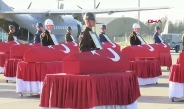 Türkiyə Şəhidləri ilə vidalaşir