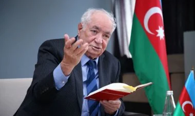 Vahid Əziz “Şərəf” ordeni ilə təltif edilib