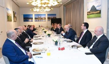 Bayramov İtaliyanın yüksək vəzifəli şəxsləri ilə nahar edib