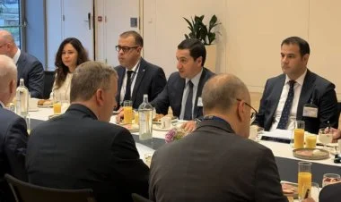 Hikmət Hacıyevin NATO Baş Qərargah rəhbərliyi ilə görüşü