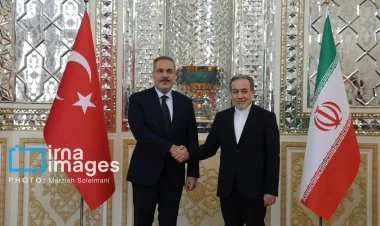 Türkiyə və İran XİN başçıları arasında görüş olub