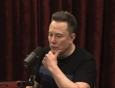 Süni intellekt 5 ildən sonra smartfonları əvəz edəcək