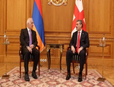 Ermənistan prezidenti Vahaqn Xaçaturyan Gürcüstana gəlib