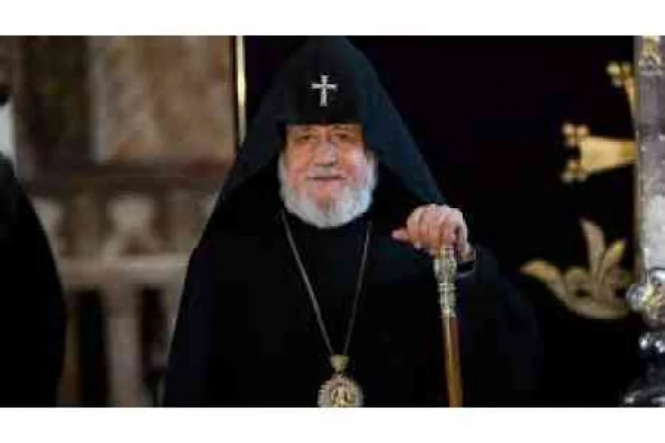 II Qaregin Hindistana gedib