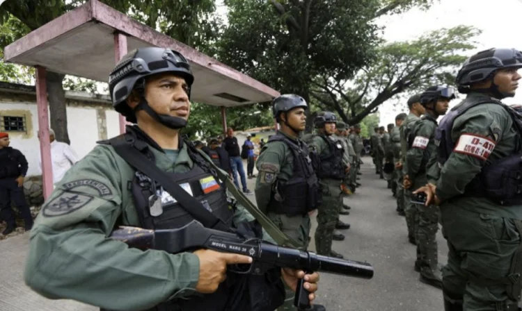 Venesuela hökuməti kütləvi səfərbərlik elan edib