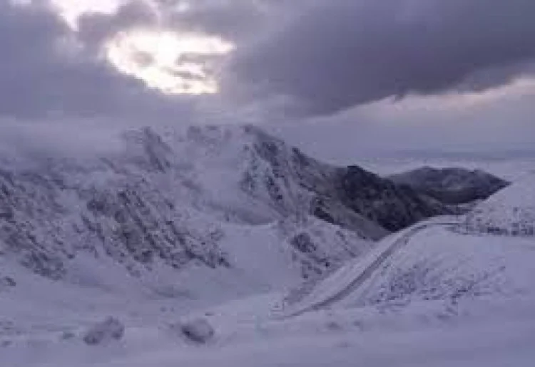 Murovdağa qar yağıb