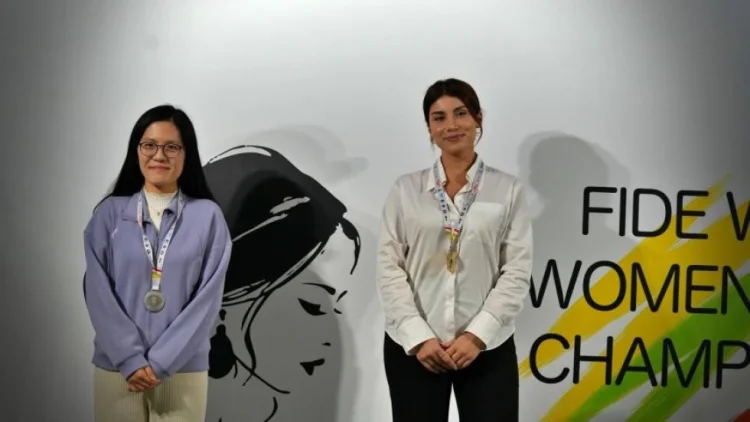 Azərbaycanlı şahmatçı Ülviyyə Fətəliyeva qızıl medal alıb