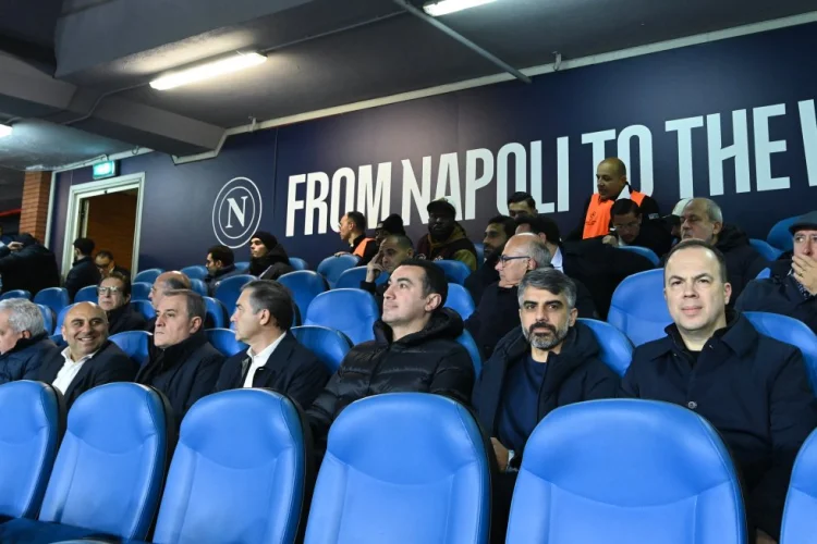 Ceyhun Bayramov "Qarabağ" matçını stadiondan izləyib