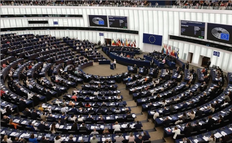 Avropa Parlamenti Ukrayna ilə bağlı qətnamə qəbul etdi