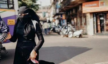 Qazaxıstanda niqab geyinməyə görə cərimə tətbiq edilir