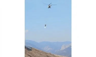 Helikopterlər Kəlbəcər və Laçında yanğını söndürürlər VİDEO