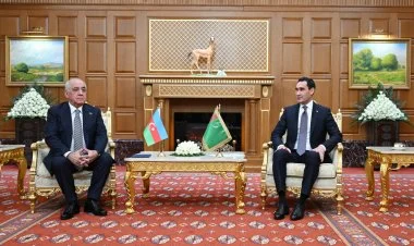 Əli Əsədov Aşqabadda Türkmənistan Prezidenti ilə görüşüb