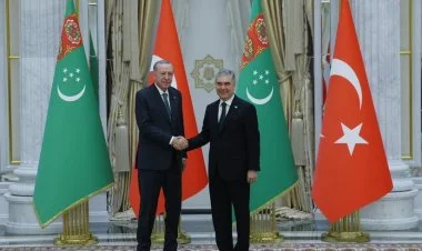 Ərdoğan Aşqabadda Qurbanqulu Berdiməhəmmədovla görüşüb