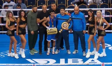 Azərbaycan boksçusu 19 yaşında dünya çempionu olub
