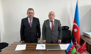 Pənah Hüseyn partiya sədrliyindən istefa verib