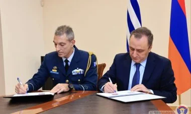 İrəvan və Afina hərbi əməkdaşlıq proqramı imzalayıblar