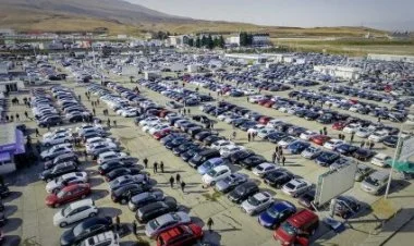 Gürcüstandan Azərbaycana avtomobil ixracı azalıb