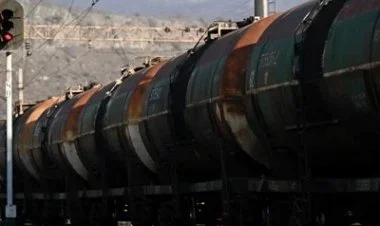 Ermənistana neft məhsullarımızı daşıyan qatarın VİDEOsu