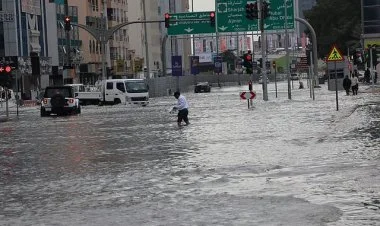 Güclü leysanlardan sonra Dubayı su basıb