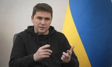 Zelenski müşavir Mixaylo Podolyakı işdən çıxardı