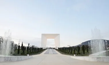 İlham Əliyev Xankəndi şəhərində Zəfər parkının açılışında