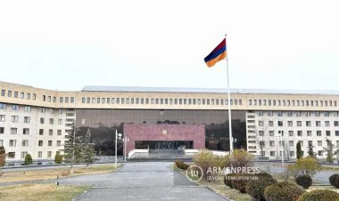 Ermənilər bir-birini Azərbaycanın hücumu ilə qorxudurlar