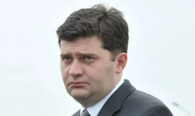 Gürcüstanın keçmiş müdafiə naziri həbs olunub