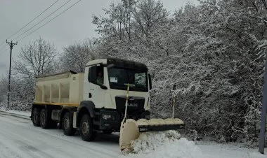 Ağdərədə yollar xüsusi texnikalarla təmizlənir FOTO