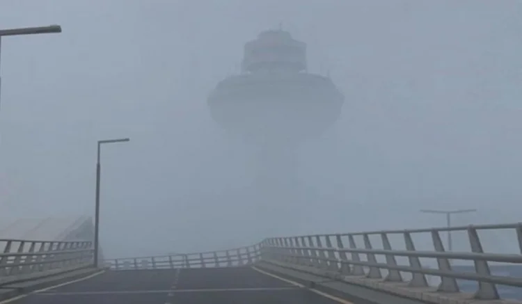 Təyyarələr İrəvan hava limanına enə bilmir