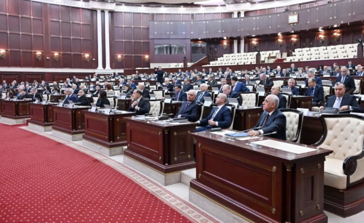Milli Məclisin iclası başlayıb: Büdcə qəbul edilib