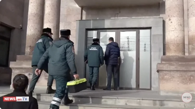 İrəvanda separatçılarının ofisində axtarış aparılır