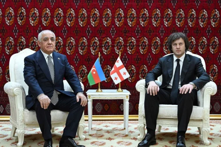 Əli Əsədov Aşqabadda Gürcüstanın Baş naziri ilə görüşüb