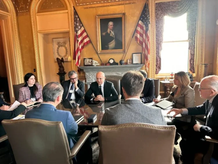 Energetika naziri Ağ Evdə müzakirələr aparıb