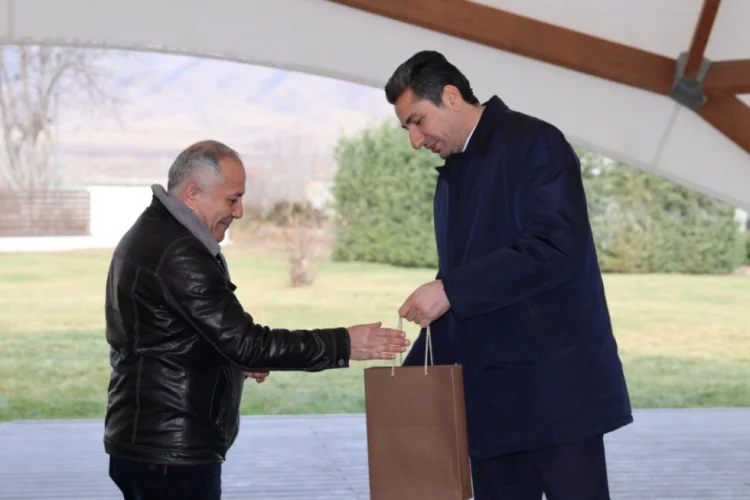 Növbəti köç karvanı Təzəbinə və Seyidbəyli kəndlərinə çatıb