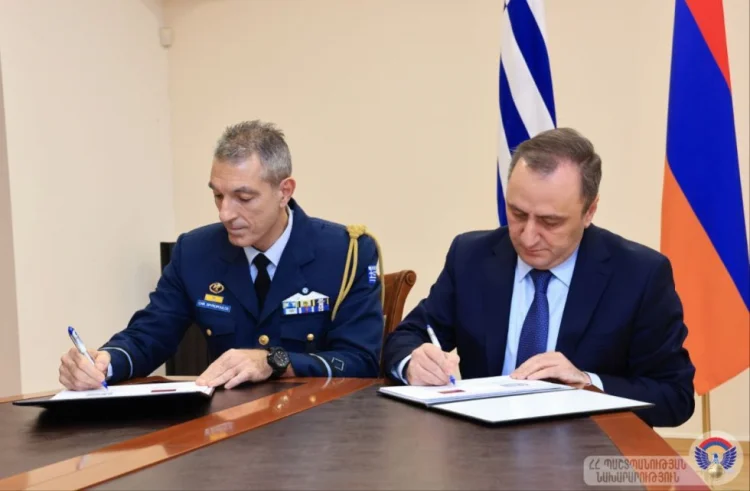 İrəvan və Afina hərbi əməkdaşlıq proqramı imzalayıblar