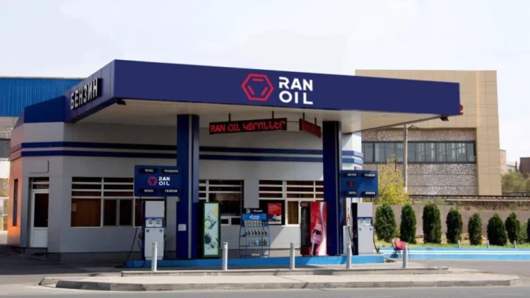 Azərbaycan benzininin 440 dram qiyməti erməniləri qorxudub