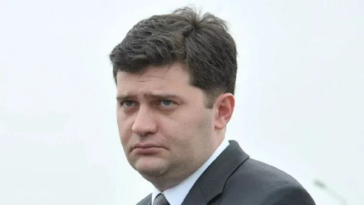 Gürcüstanın keçmiş müdafiə naziri həbs olunub