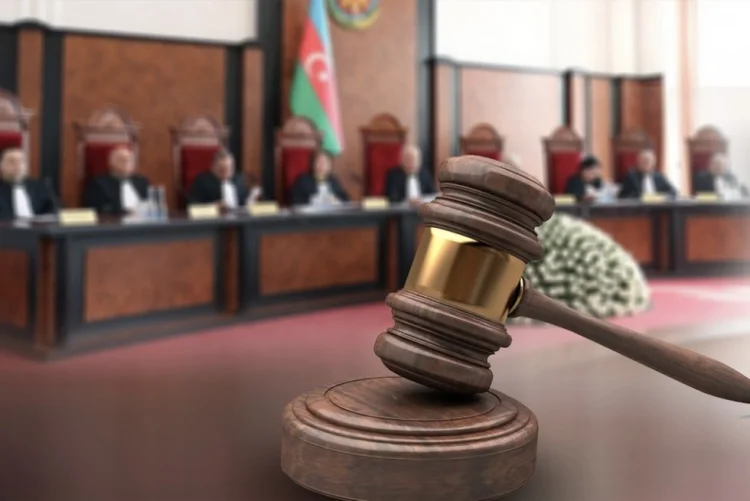 Dövlətə xəyanətdə təqsirləndirilən şəxsə hökm oxunub