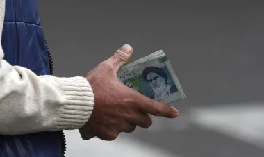 İran etirazları sakitləşdirmək üçün sakinlərə 7$ vəd edir