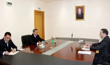 Aşqabad-Bakı əlaqələrinin istiqamətləri müzakirə olunub