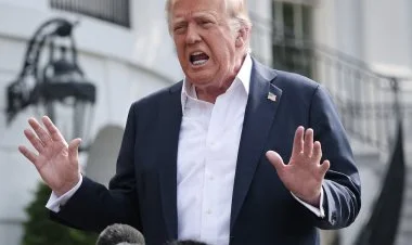 Tramp İranla əməkdaşlıq edən ölkələrə 25% rüsum qoyub