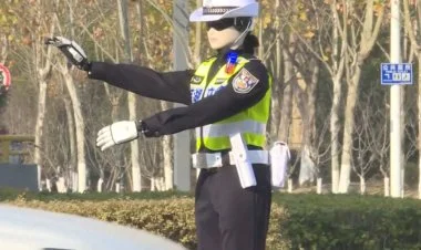 Çində robot yol polisləri fəaliyyətə başlayıb