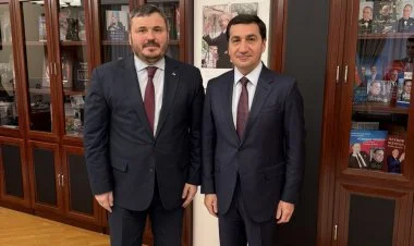 Hikmət Hacıyev Ukrayna səfiri ilə görüşüb