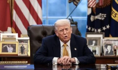 Tramp Rza Pəhləvinin İrana rəhbərlik edə biləcəyinə inanmır