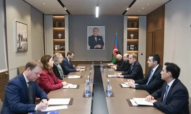 Ceyhun Bayramov Maqdalena Qrononu qəbul edib